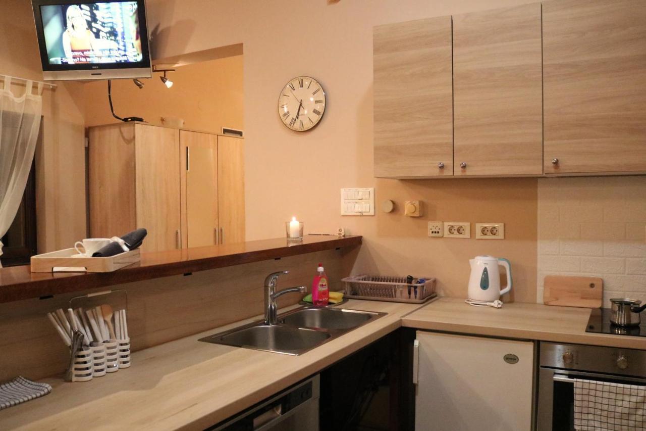 Guest House Studio Apartman Marina - With Jacuzzi, Free Parking, Pet Friendly Karlovac Exterior photo