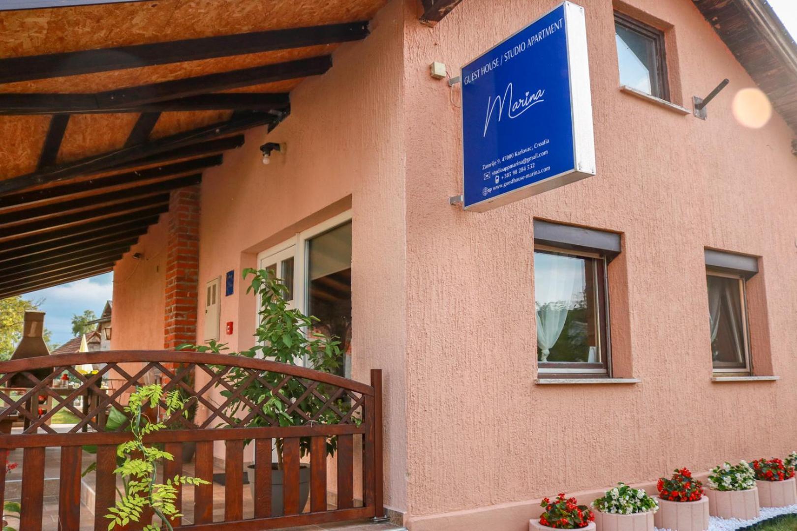 Guest House Studio Apartman Marina - With Jacuzzi, Free Parking, Pet Friendly Karlovac Exterior photo