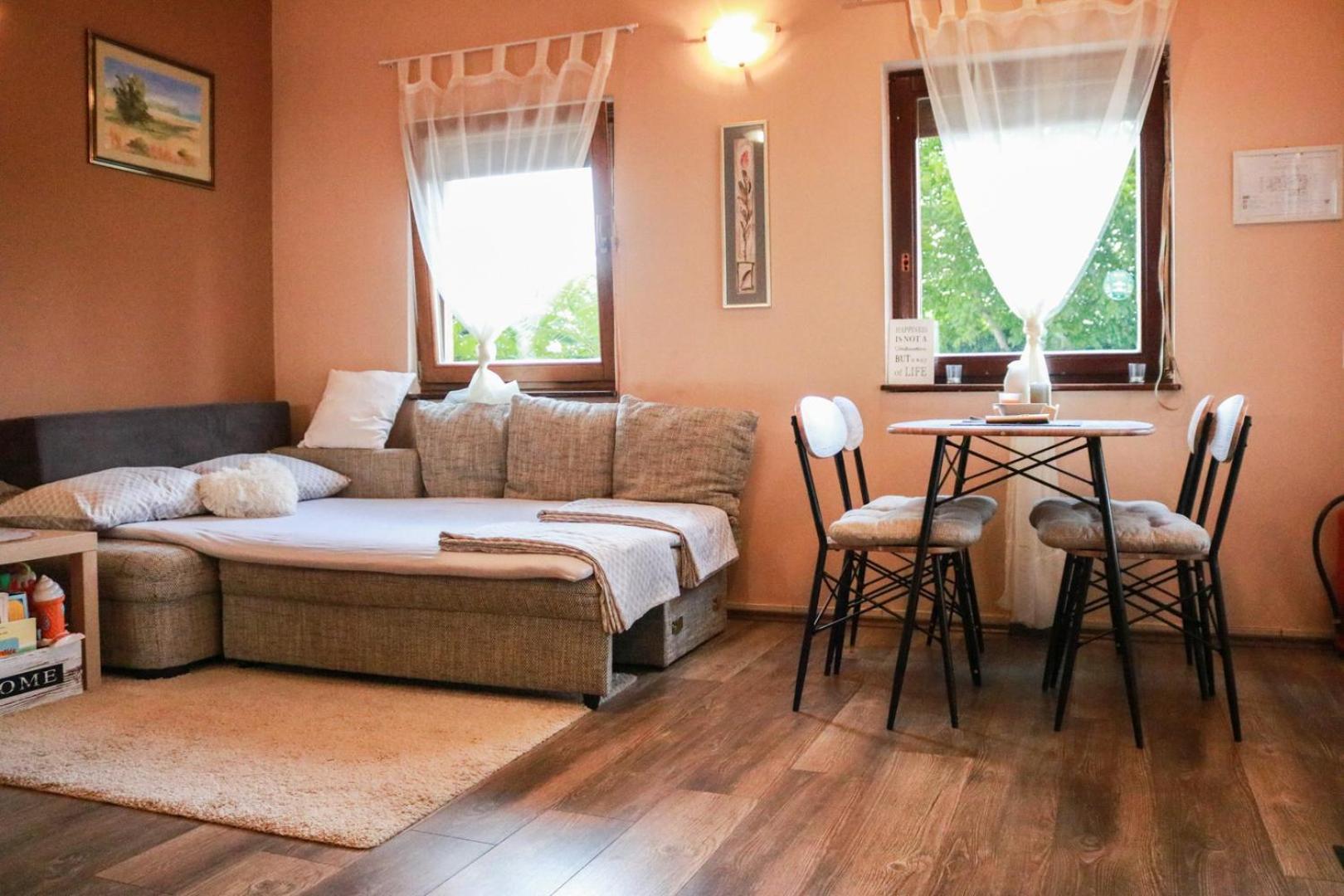 Guest House-Studio Apartman Marina - With Special Offer For 2 Nights Stay Or More Karlovac Exterior photo